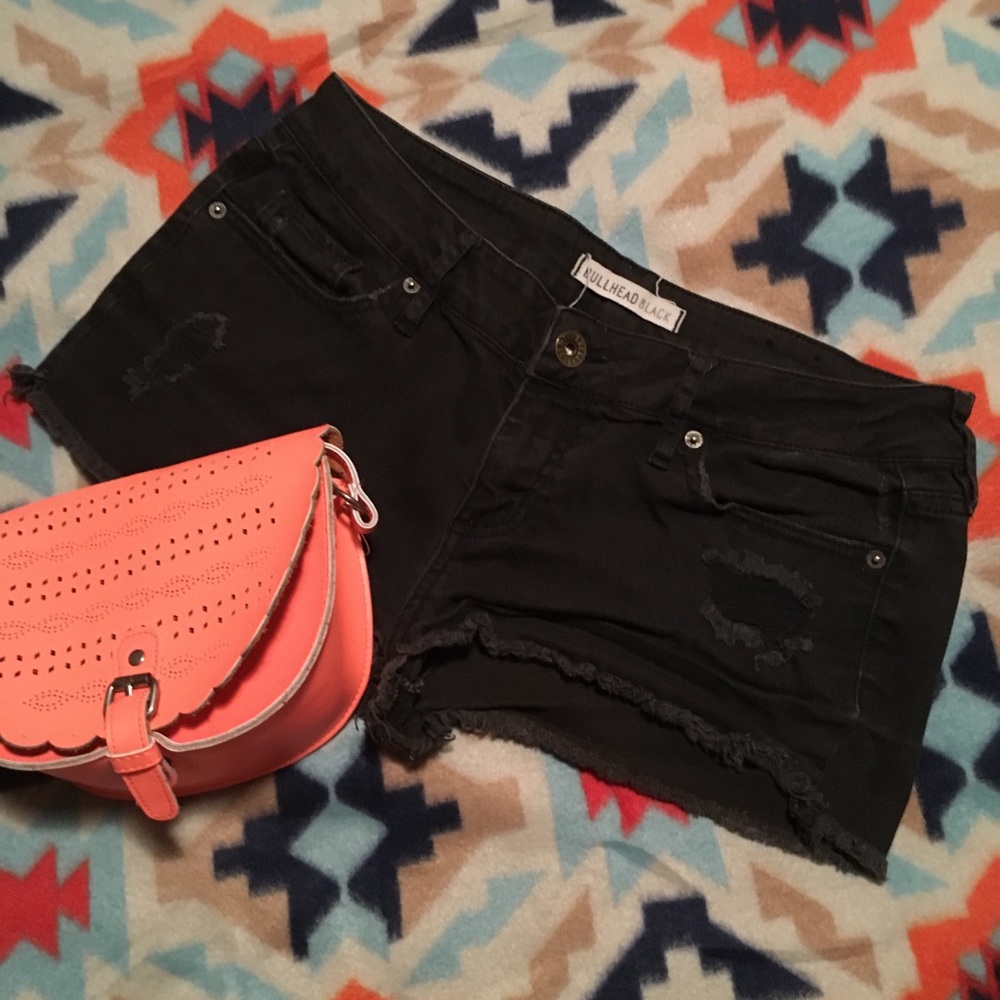 Bullhead Black Distressed Short Shorts